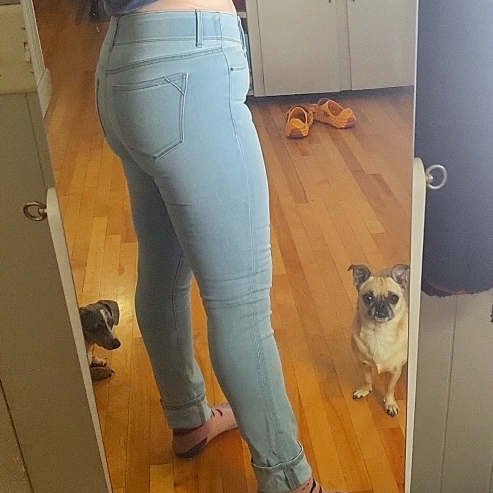 Apt 9 Light Wash long jeans